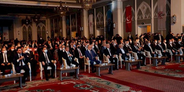 Parti Genel Başkanları Necmettin Erbakan anmasında buluştu