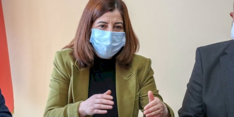 AKP’den ‘lebaleb’ savunması… Kongreler değil ev hanımları suçlu!