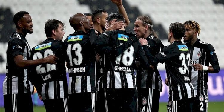 Beşiktaş, zirve yarışını bırakmıyor