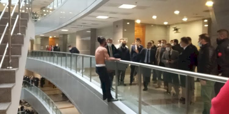 Adliyede intihar girişimi