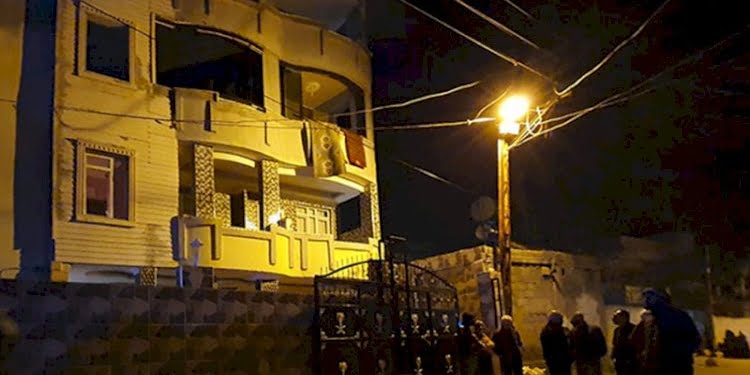 Evlenmelerine izin verilmeyince el ele tutuşup 4’üncü kattan atladılar