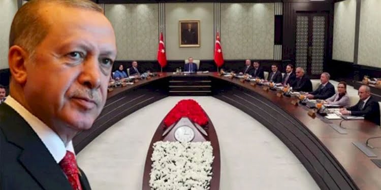 Canlı yayında flaş açıklama: Kabinedeki 6-7 bakanın değişmesi bekleniyor