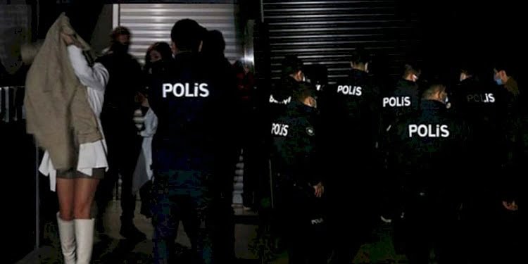 Eğlence mekanına koronavirüs baskını: Ceza yağdı