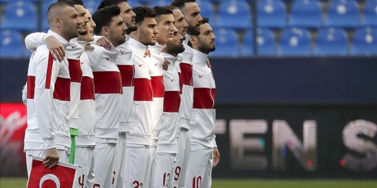 A milli takıma koronavirüs şoku!