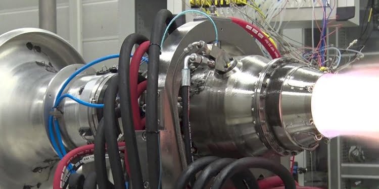 Türkiye’nin ilk orta menzilli füze motoru TEI-TJ300 dünya rekoru kırdı