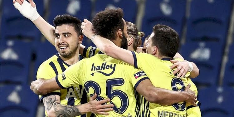 Fenerbahçe, zirve yarışından kopmadı