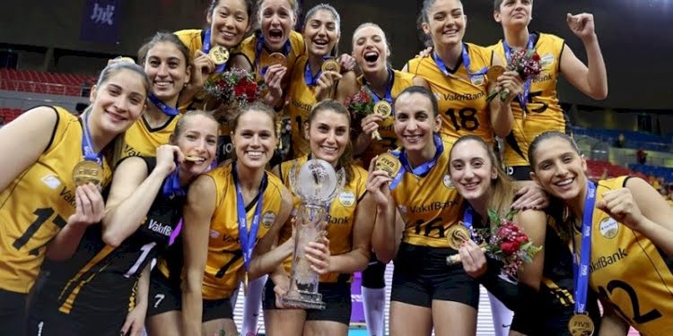 VakıfBank Kadın Voleybol Takımı’nda Kovid-19 vaka sayısı 10’a yükseldi