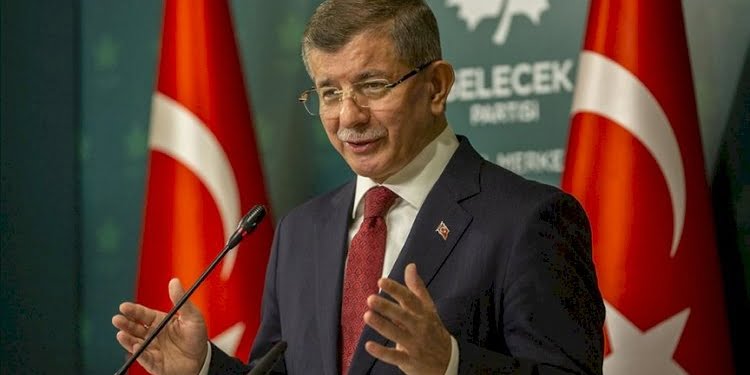 Ahmet Davutoğlu ‘soykırım yalandır’ diyemedi!
