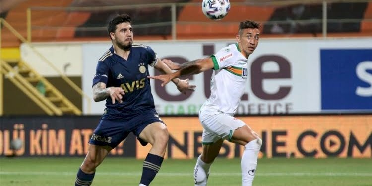 Fenerbahçe Alanyaspor engelini aşamadı