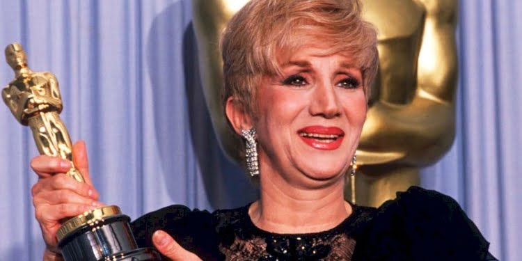 Oscar ödüllü oyuncu Olympia Dukakis, 89 yaşında hayatını kaybetti