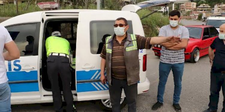 Kırmızı ışık ihlali sonucu kaza yapan sürücü: Ramazan’ın azizliği işte