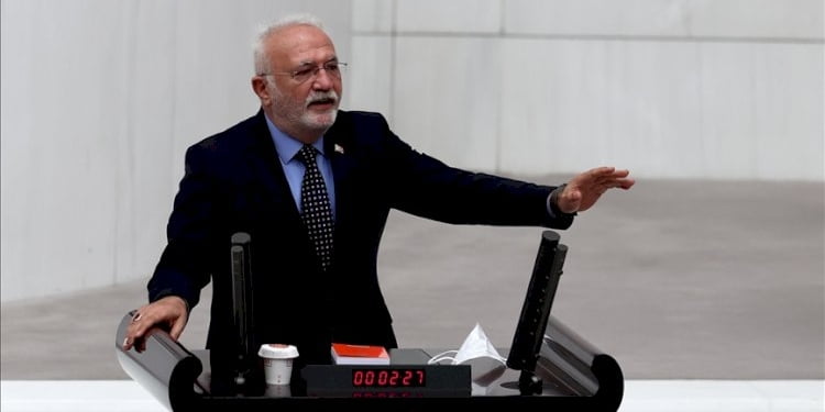 AKP’den Babacan’a çok sert sözler: Abdullah Gül’ü pazarlamaya çıkarmış!