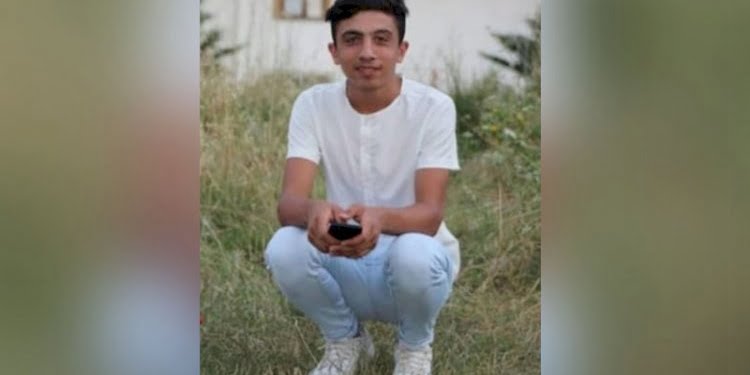 Bıçaklanarak öldürülen 19 yaşındaki genci böyle darp etmişler