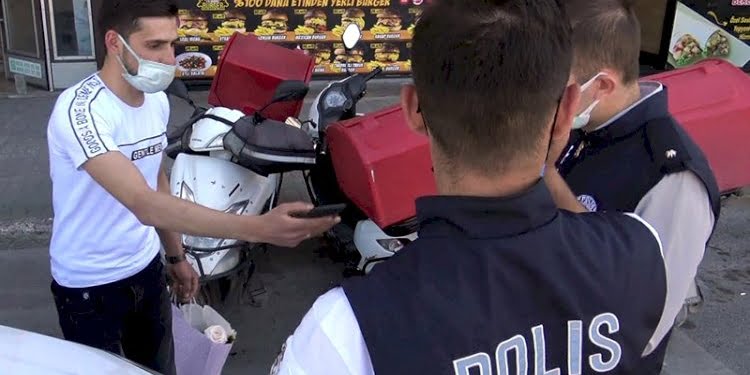 Aşka koronavirüs engeli: Sevgilisine çiçek götürmek isterken ceza yedi
