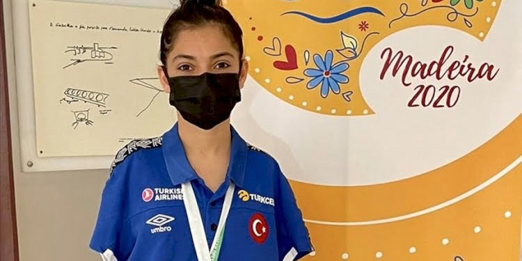 Paralimpik milli yüzücü Sevilay Öztürk, Avrupa ikincisi oldu