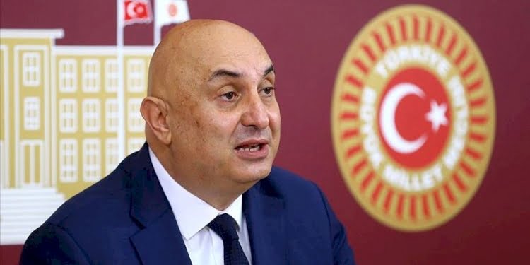 CHP’li Özkoç: At kim it kim?