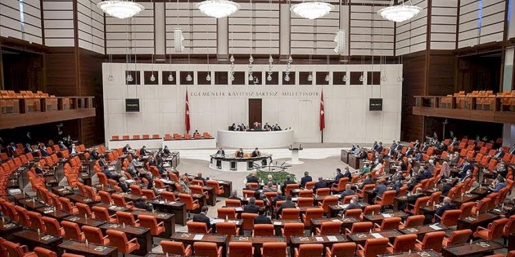 ’10 bin dolar alan siyasetçi’ kim? CHP’den ikinci başvuru…