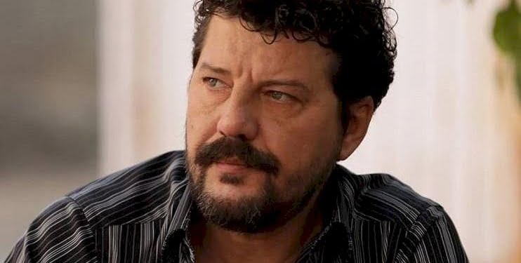 Oyuncu İlker Aksum’un aracı takla attı