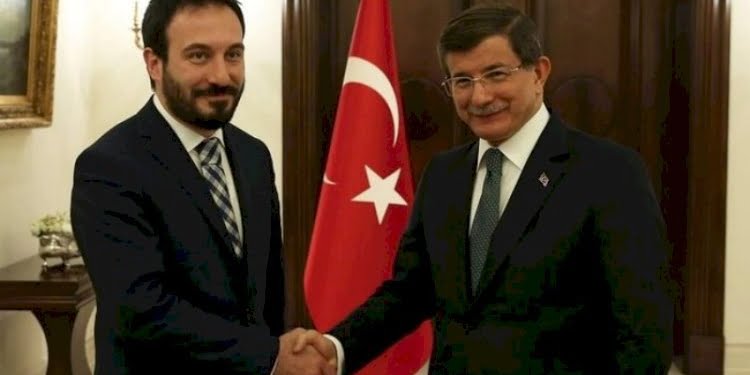 Eski başdanışmandan Davutoğlu’na sert suçlama: 7 Haziran’da neden kutlama yaptı?