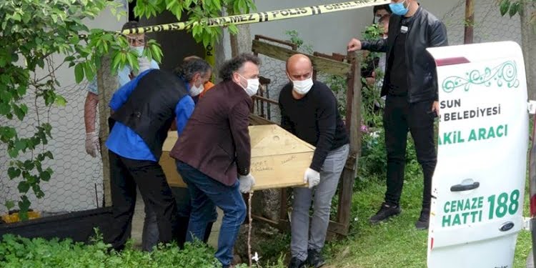 Eşini pompalı tüfekle öldüren kişi intihar etti