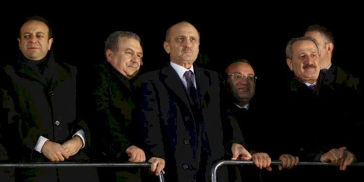 Eski Bakan Erdoğan Bayraktar’dan olay gönderme