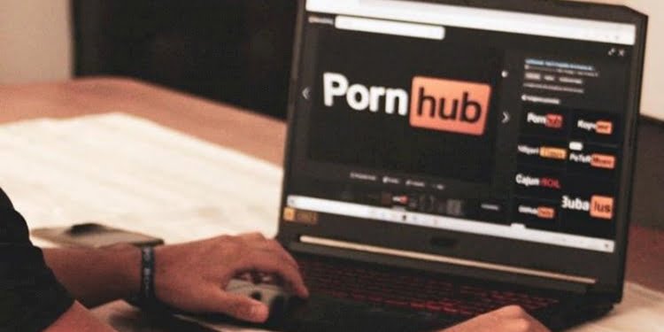 Pornhub’a 34 kadından ‘izinsiz içerik’ davası