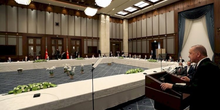 ‘Erdoğan kapalı toplantıda ciddi şekilde uyardı’