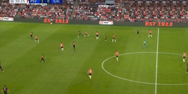 TV8’in yayını dondu futbolseverler tepki yağdırdı