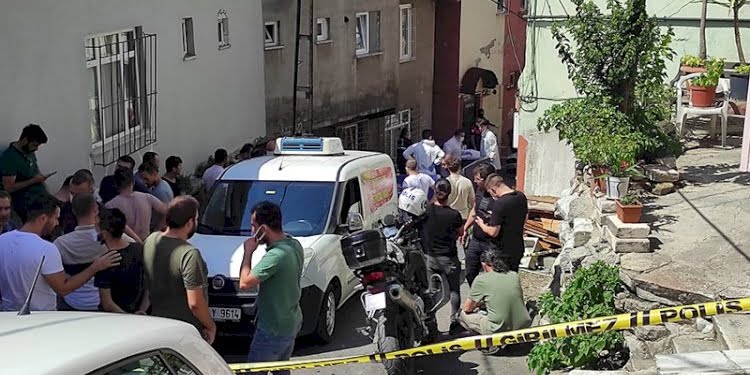 Beyoğlu’nda silahlı çatışma: 3 ölü, 1 yaralı