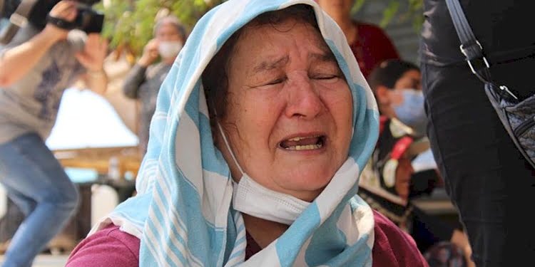 Feryadı yürekleri sızlattı:  ‘Kuzularım yangında kaldı’ diyerek gözyaşı döktü