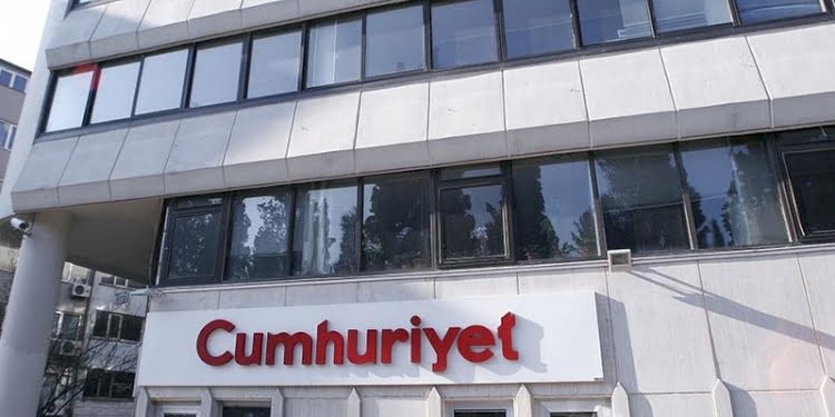 Cumhuriyet Genel Yayın Yönetmeni istifasını geri aldı