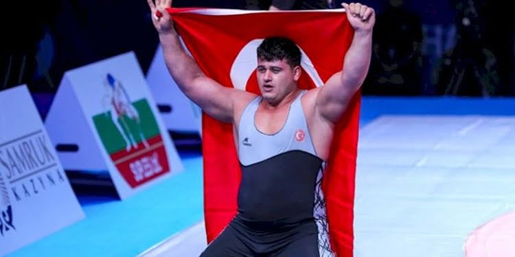 Rıza Kayaalp’ten bronz madalya!