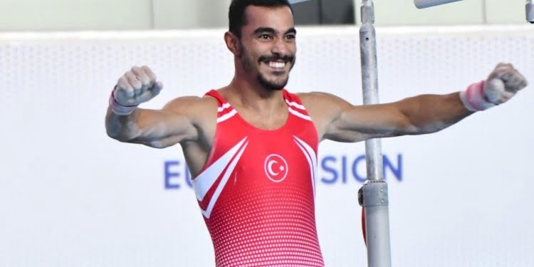 Milli cimnastikçi  Ferhat Arıcan’dan bronz madalya