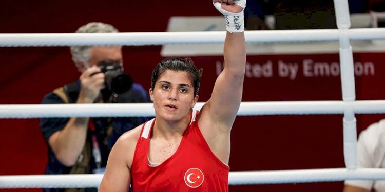 Down Sendromu milli takım kalecisi Volkan Yavuzaslan’ın ‘Busenaz Sürmeneli’ sevinci