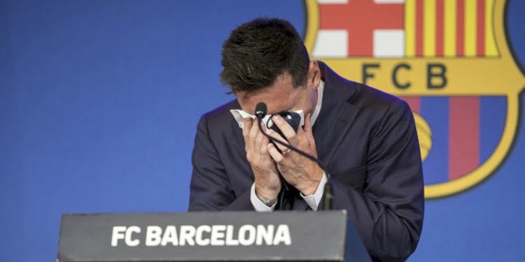 Messi, Barcelona’ya gözyaşlarıyla veda etti