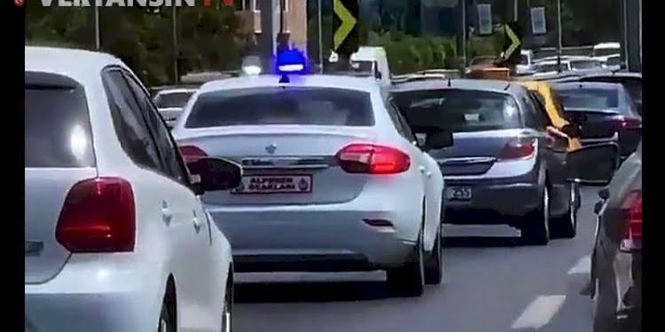 Çakarlı araçtaki plaka sürücüleri şok etti!