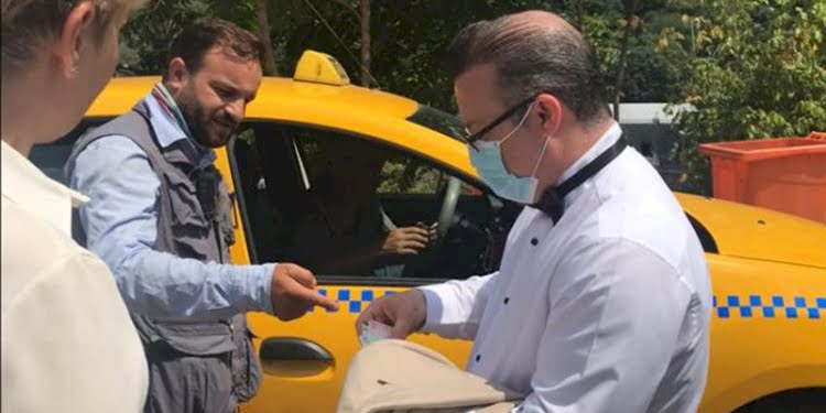 Taksici 1 kilometrelik yola 200 lira istedi