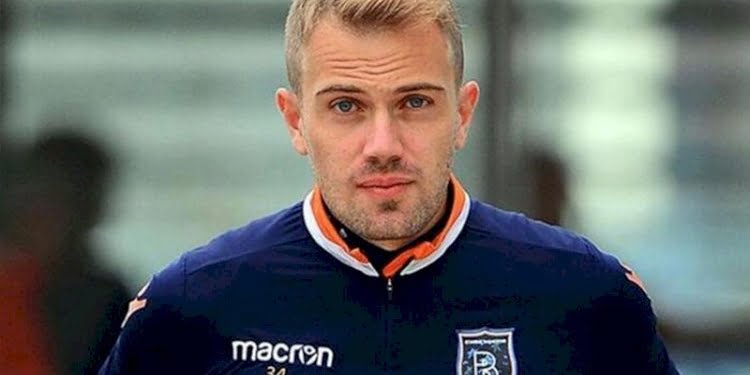 Mert Günok Beşiktaş’ta