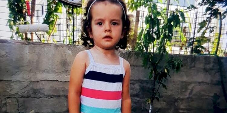 Kaybolduktan sonra asansör boşluğunda bulunan küçük Zümra’dan acı haber