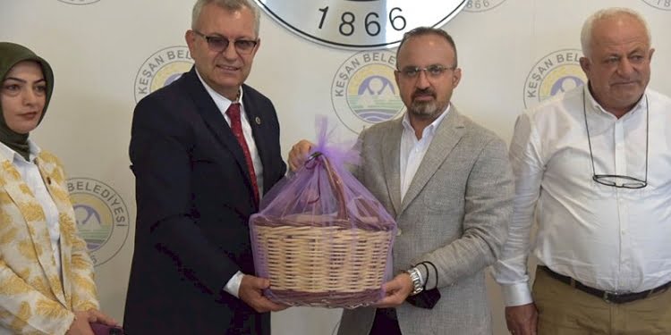 AKP’li Turan: Sınırlarına hakim olan bir ülkeyiz