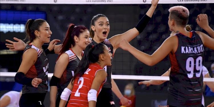 A Milli Kadın Voleybol Takımı 4’te 4 yaptı
