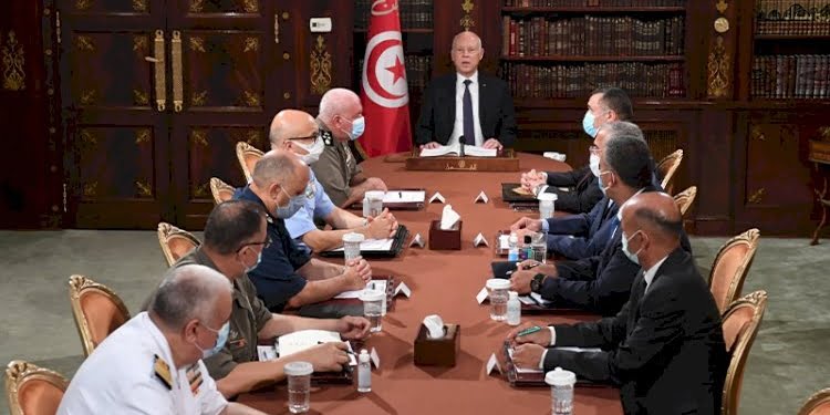 Tunus Cumhurbaşkanı’ndan eski yönetime ‘İsviçre’ suçlaması