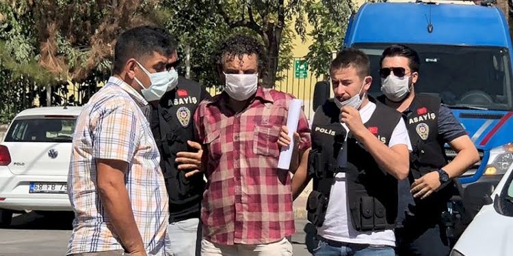 Evlenmeyi kabul etmeyen 13 yaşındaki kızını diri diri yakarak öldürdü!