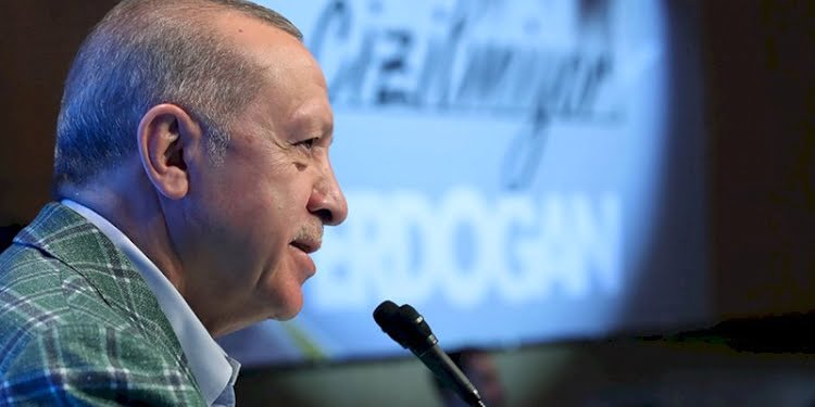Görüntüleri bir türlü ortaya çıkmadı ama Erdoğan vazgeçmiyor! ‘Camide içki’ suçlaması…