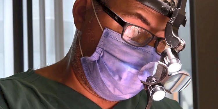Saç ekim merkezleri için korkutan iddia: Yarısı doktorsuz işlem yapıyor
