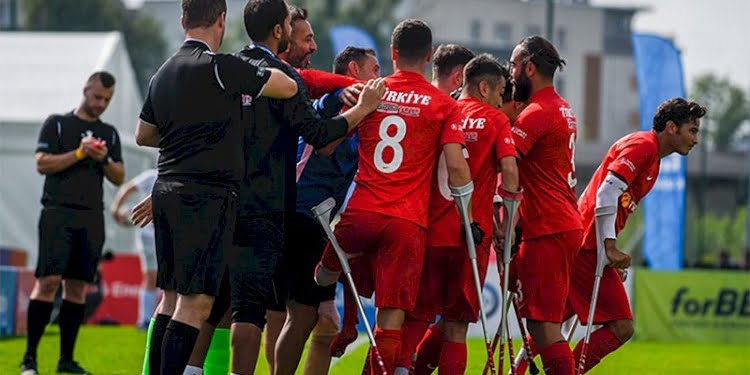 Ampute Millî Futbol takımından gururlandıran galibiyet