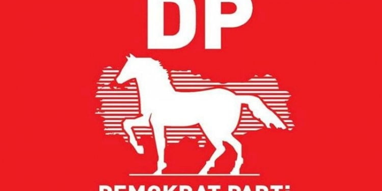 Demokrat Partililer topluca istifa etti