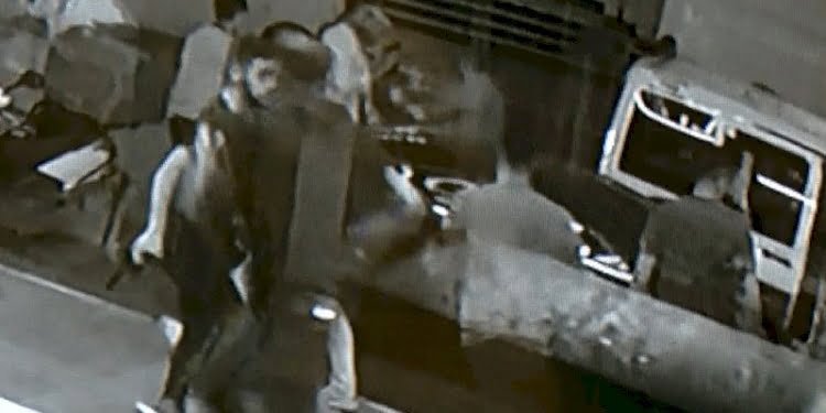 Çay satan büfeden viski istedi, ortalık savaş alanına döndü: 6 yaralı