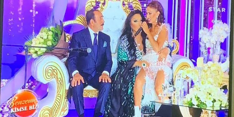 Star TV’nin yeni programında ilginç anlar… Mikrofonu açık kalan Bülent Ersoy’dan ‘kovulduk’ sözü