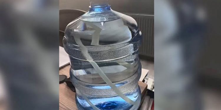 Damacanadan hortum çıktı, 4 personelin işine son verildi